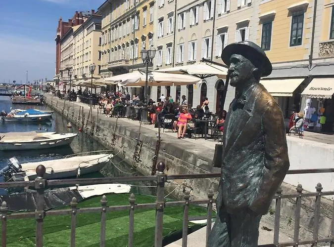 Theresia- Tailor Made Apart Otel 4*