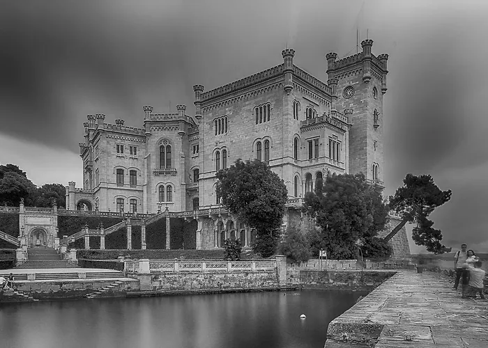 Theresia- Tailor Made Apart Otel Trieste