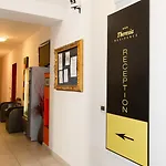 特蕾西娅泰勒公寓式酒店 4* 的里雅斯特