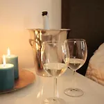 特蕾西娅泰勒公寓式酒店 4* 的里雅斯特