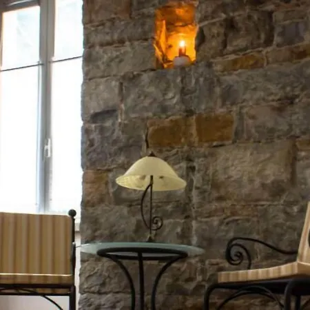 Theresia- Tailor Made Apartmanhotel Trieszt