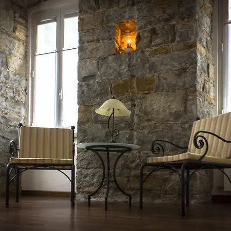 Theresia- Tailor Made Trieszt