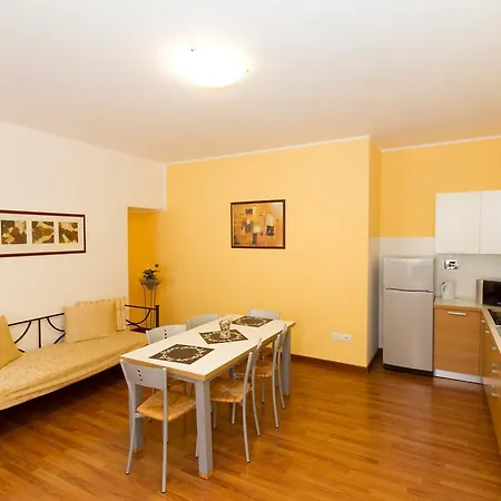 Theresia- Tailor Made Aparthotel Triëst