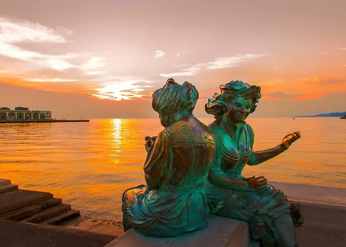 Theresia- Tailor Made